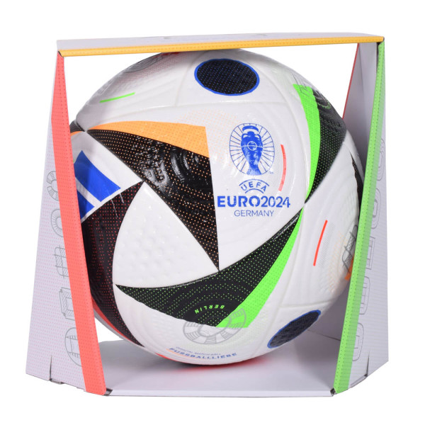 Adidas EM Ball 2024 "Fussballliebe"